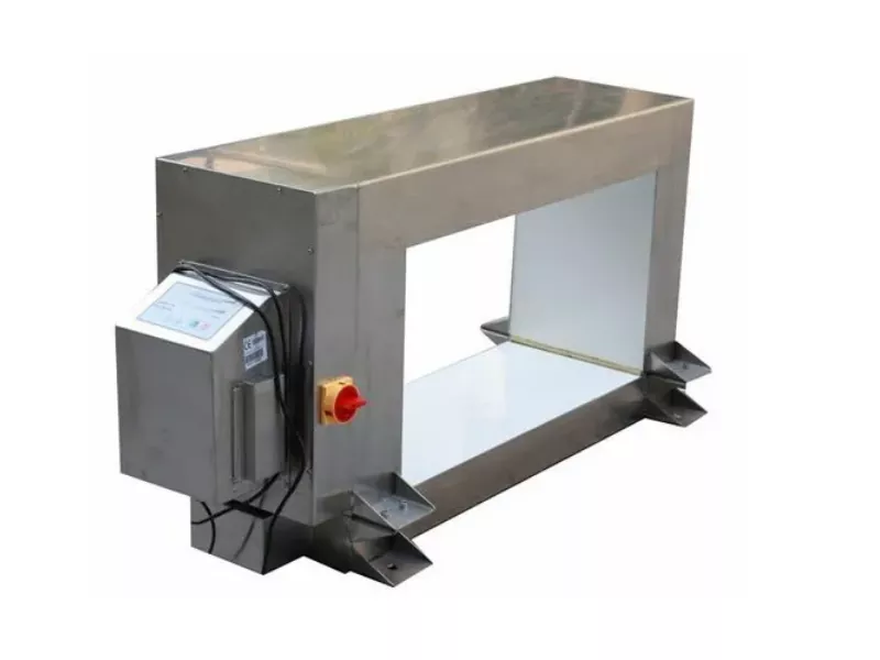 Como o equipamento de remoção de ferro melhora a eficiência da purificação de água e minerais?